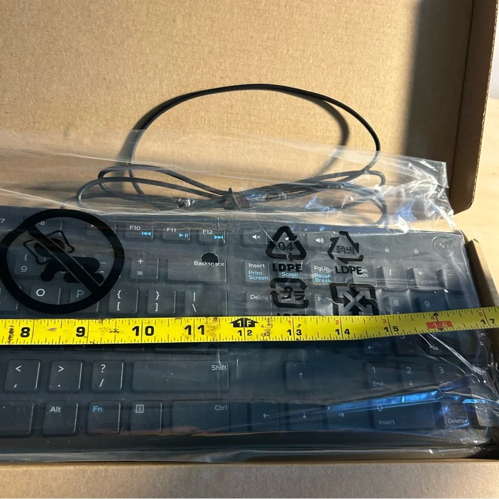 Dell Wired Slim Keyboard KB216-BK-US - Standard Desktop Multimedia USB - Black